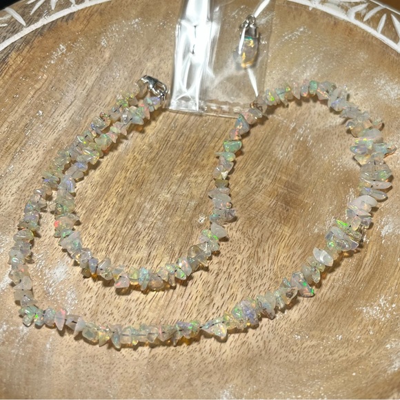 NWOT Ethiopian Opal Raw Chip Sterling Silver Necklace & Pendant - Picture 3 of 7